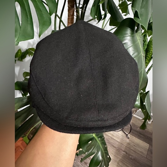 🧣 NEW Unisex Docker 50% Wool winter hat (covers ear) Size S/M - Picture 3 of 6